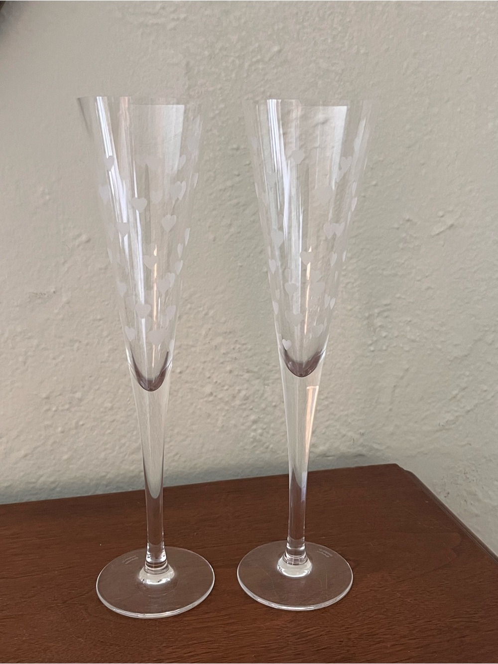 Marquis by Waterford Crystal Champagne‎ Flutes Pair Frosted Hearts 11" Glasses 2